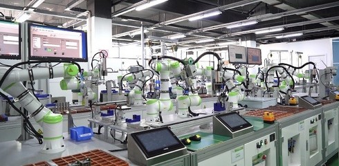 長廣溪智造 以多媒體技術鑄就“機汽共融”智能工廠新標桿